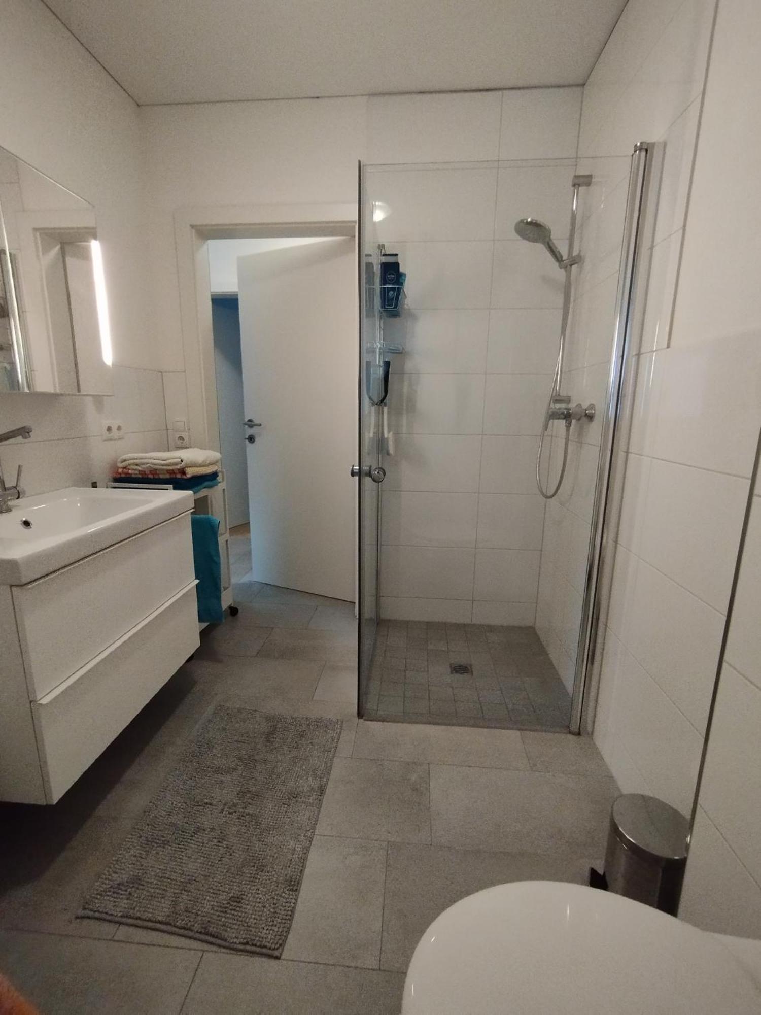 Crown Living Design Apartment - Gratis Parkplatz - Wlan - Kueche - Self Check-In Altach Exterior foto